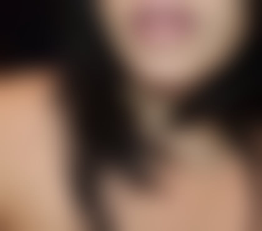 Escorts South East London Woolwich - South East London - Photos for Curve escort. Please call me or text in WhatsApp. 😘