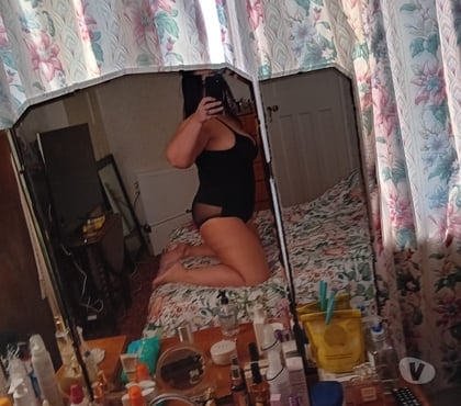 Escorts and Massages Woolwich South East London - Photos for Curve escort. Please call me or text in WhatsApp. 😘