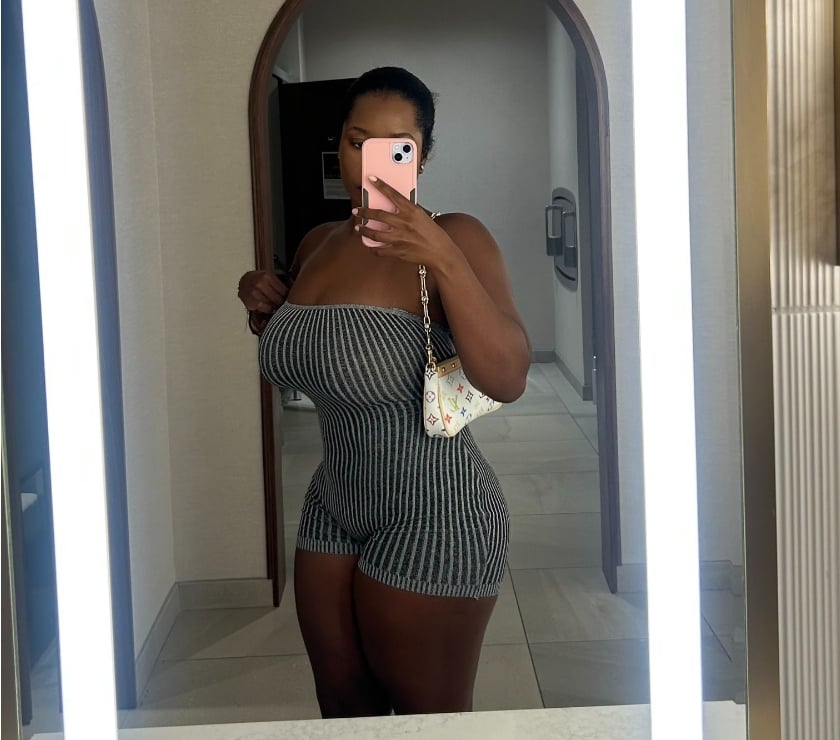 Photos for Mistress Ebony Goddess BBW let's connect now. 07521004959