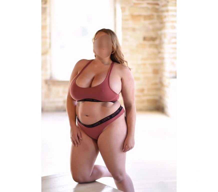 Escorts East Sussex Eastbourne - Photos for Greek Vicky back in Eastbourne ❤️
