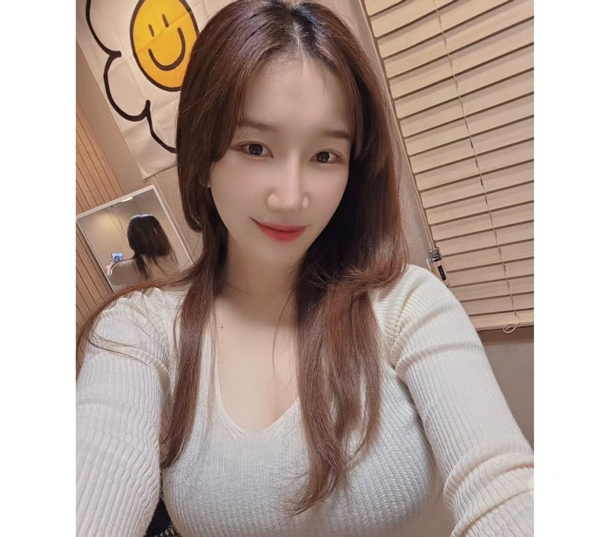 Escorts Cheshire West and Chester Chester - Cheshire West and Chester - Photos for Taiwan. B2B NuRu Massage + Full Service