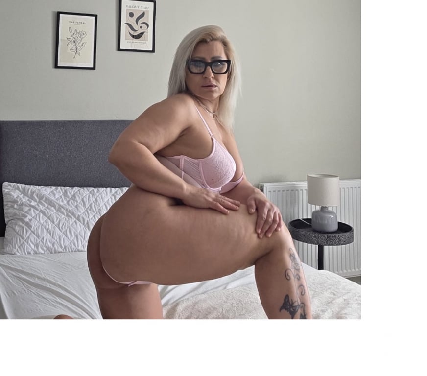 Escorts Derbyshire Derby - Photos for BEST LEILA milf Full Full serv..