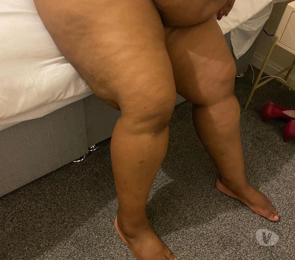 Escorts Kent Dartford - Photos for A VERY BIG VOLUPTUOUS BLACK MATURE LADY