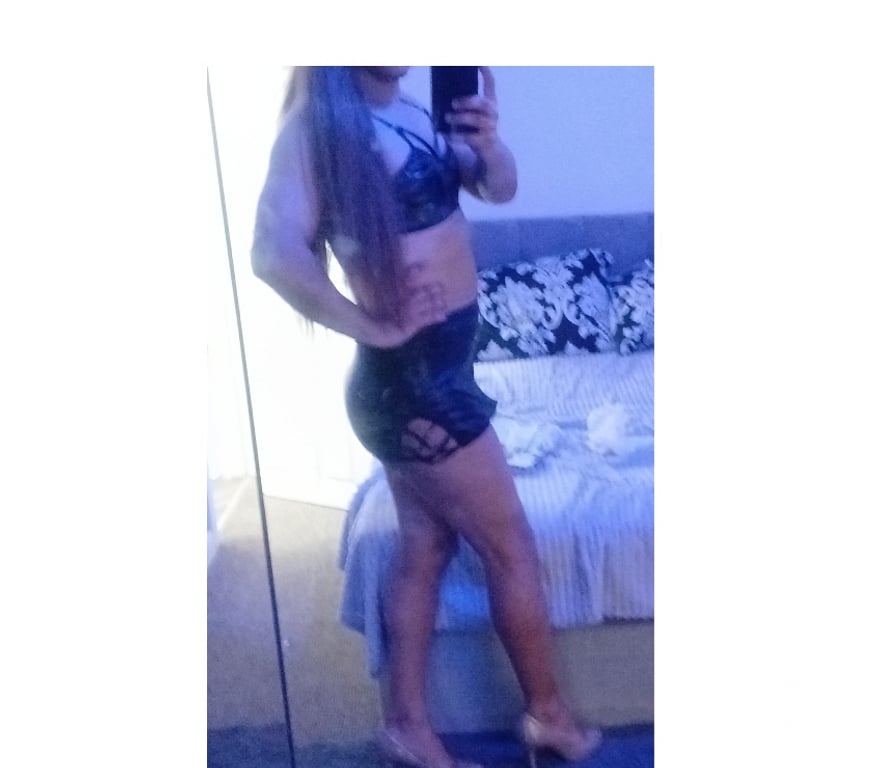  Gay massage West Yorkshire Bradford - Photos for Hey guys im back 24 7 call me enytime