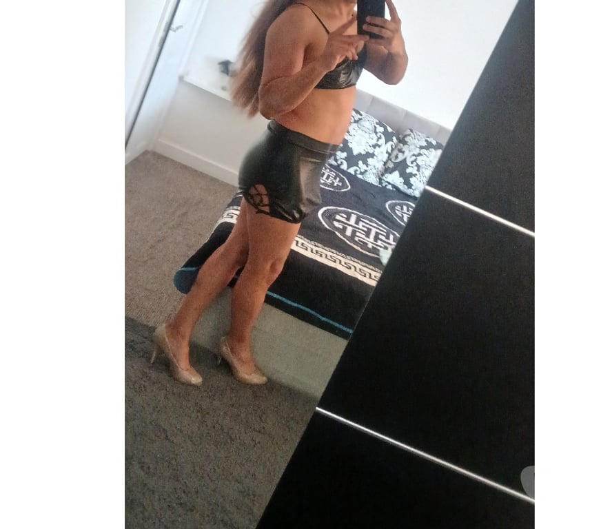  Gay massage West Yorkshire Bradford - Photos for Hey guys im back 24 7 call me enytime