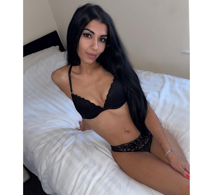 Escorts West London Hounslow - Photos for NIA back in UK just Full GFE