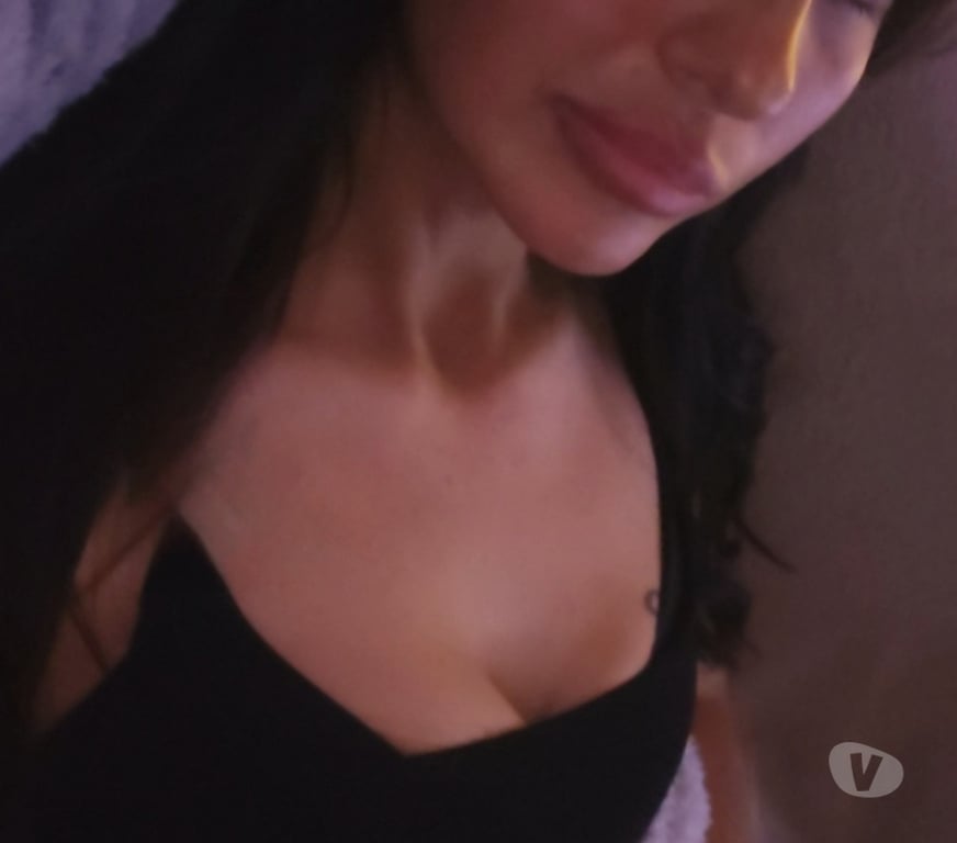 Escorts Merseyside Sefton - Photos for British escort Leah