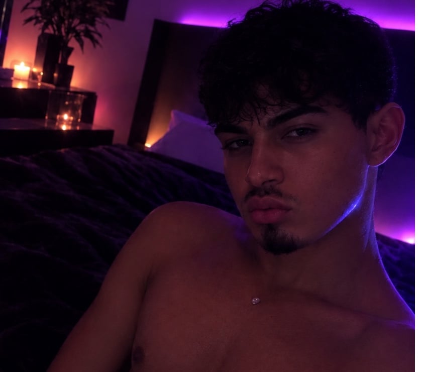 Wolverhampton City Centre - Wolverhampton — 💋 Bubble Butt Gay Escort 💋