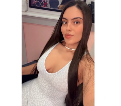 Photos for Angel ❤️Queen 100% real 🔥