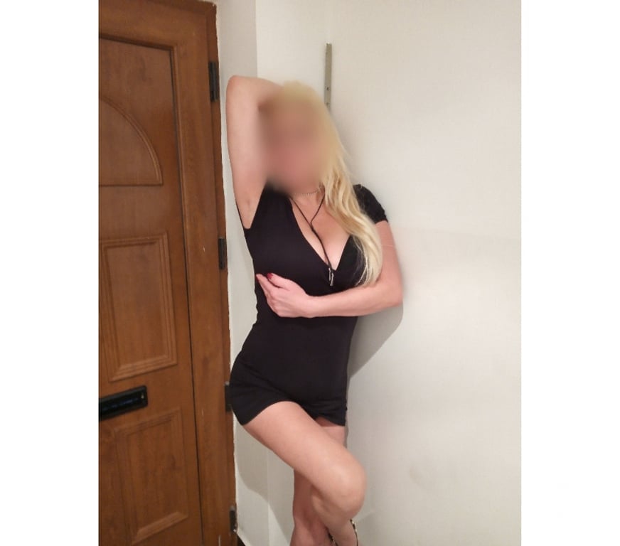 Escorts West London Hillingdon - Photos for Sexy Sabrina xxx