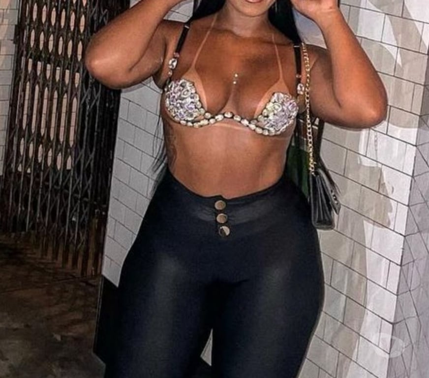 Escorts East London Newham - Photos for Bia –Black Brazilian Masseuse 🍑🇧🇷🥵