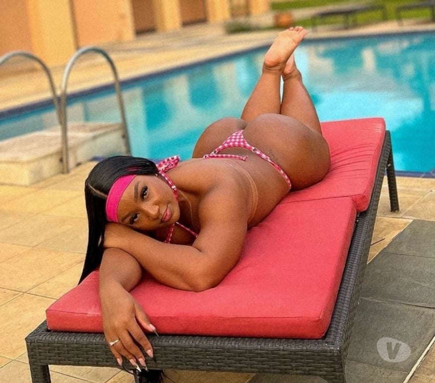 Escorts East London Newham - Photos for Bia –Black Brazilian Masseuse 🍑🇧🇷🥵