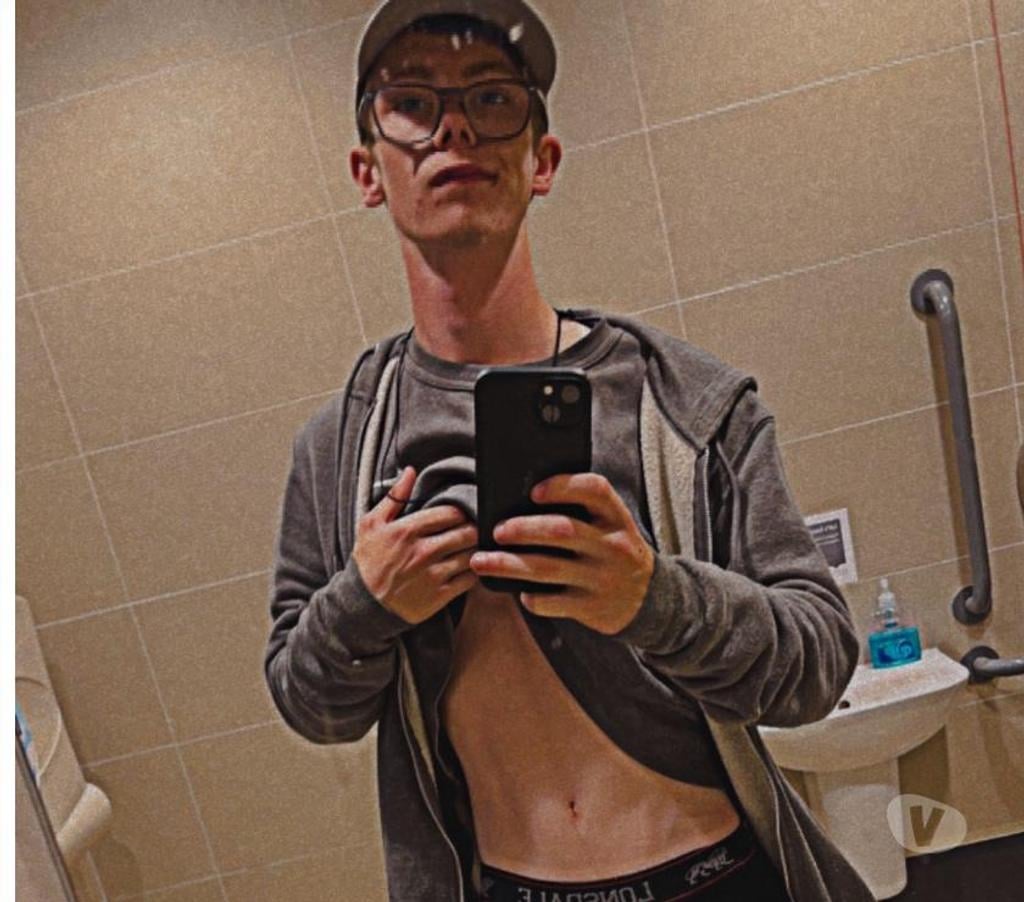 Gay massage Merseyside Knowsley - Photos for KINKY bttm looking for fun