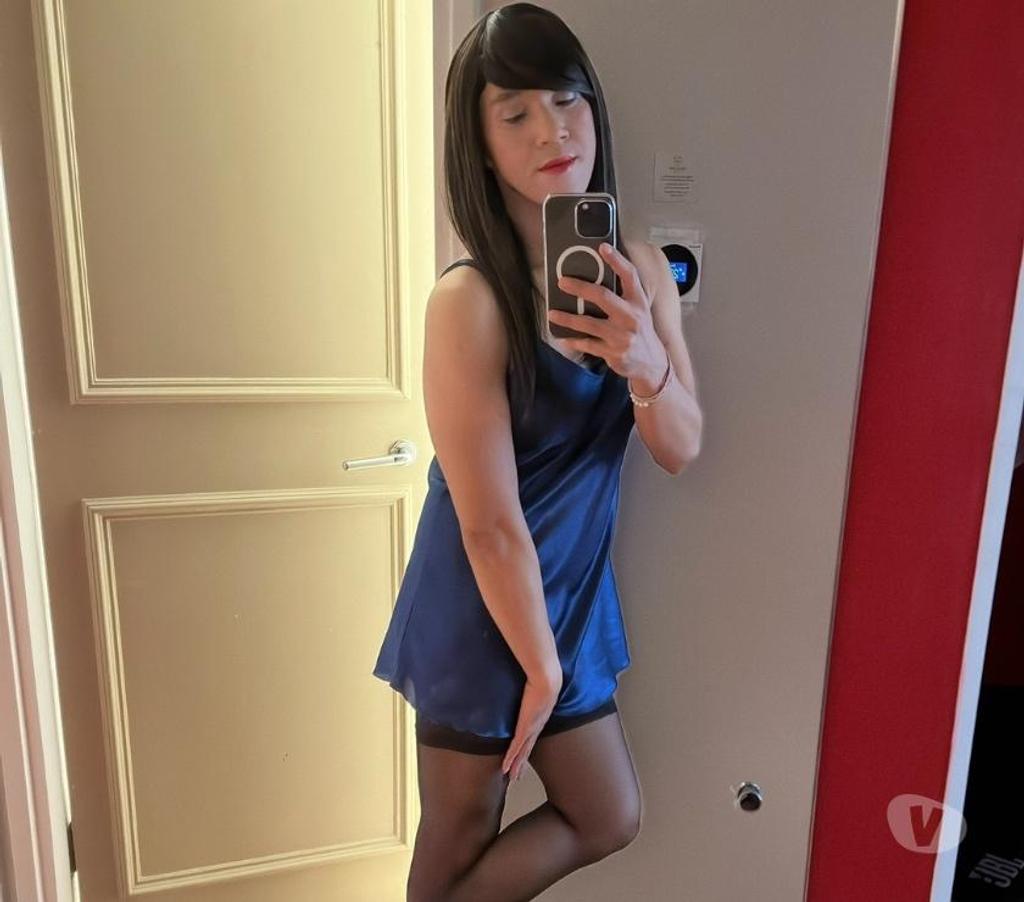 Escorts South West London Richmond upon Thames - Photos for Asian horny ladyboy TV cross dresser waiting for you guys!