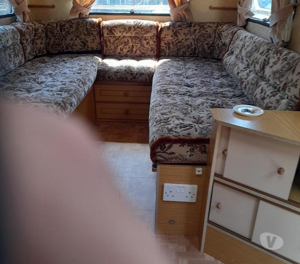 secondhand caravans West Midlands Birmingham - Photos for Gobur folding caravan