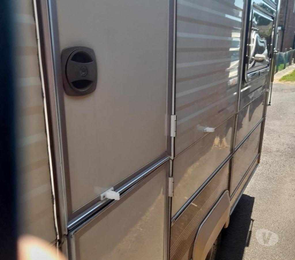 secondhand caravans West Midlands Birmingham - Photos for Gobur folding caravan