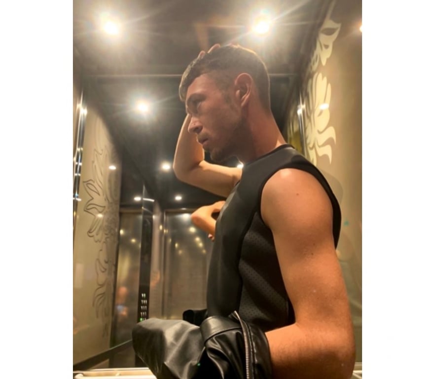  Gay massage Greater Manchester Manchester - Photos for 2x XL athletic duo lads