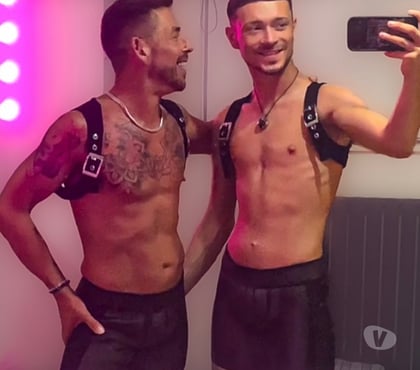  Gay massage Manchester City Centre Manchester - Photos for 2 XL lads in city centre- incall outcall avail