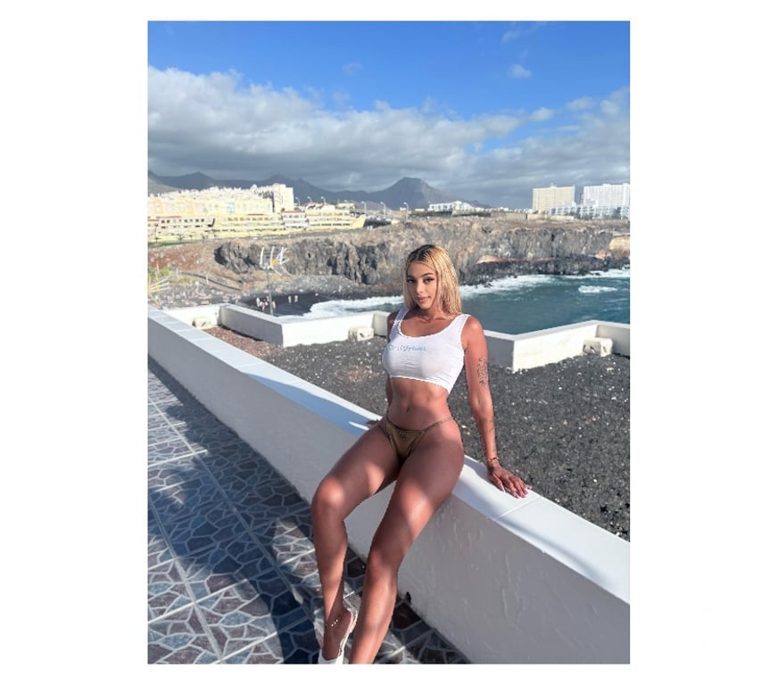 Escorts East London Whitechapel Station - East London - Photos for new Mistress around for short time Naughty DUO