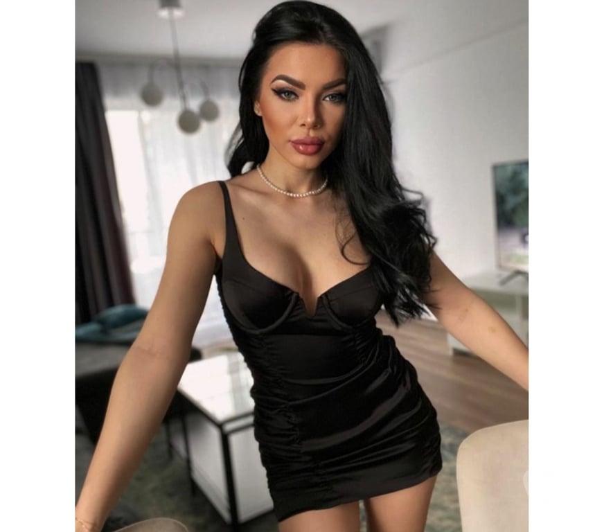 Escorts South West London Kingston upon Thames - Photos for Just 1 week🔥real girl🔥naughty🔥party🔥in&out