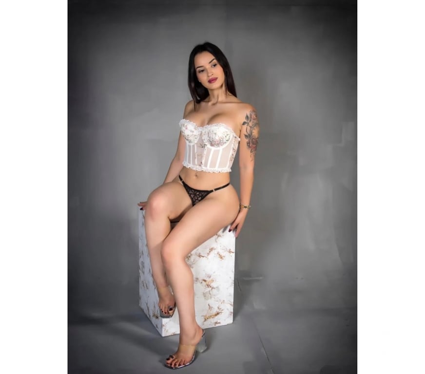 Escorts West London Hillingdon - Photos for ALICE ❤ PARTY GIRL 🥂INCALL❤️
