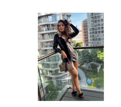 Escorts Kensington and Chelsea Central London - Photos for Big booty, bright smile, and warm Brazilian energy.