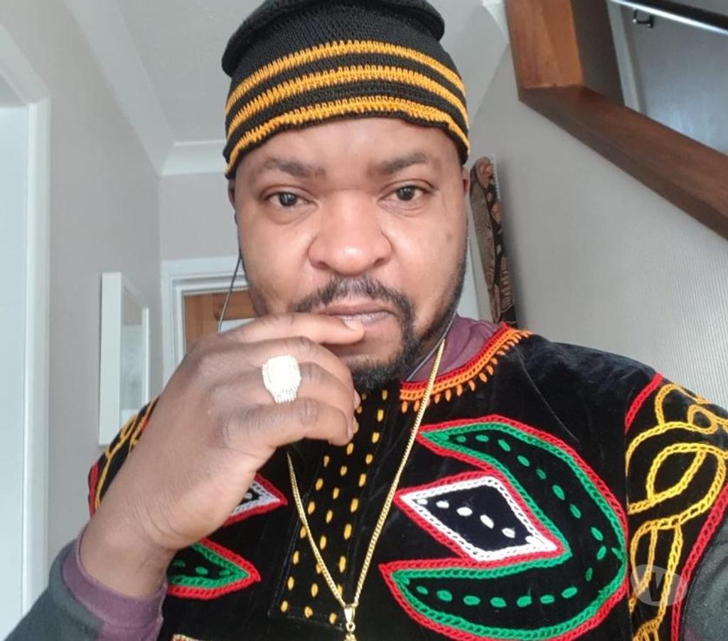 Escorts West Sussex Crawley - Photos for Black west African at your service!