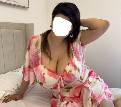 Escorts and Massages Hounslow Central Station Hounslow - Photos for Beautiful Pak Girl - No Rush Experience