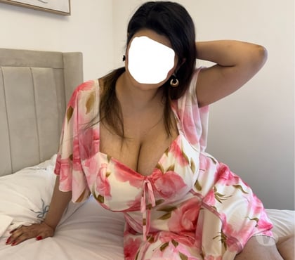 Escorts and Massages Hounslow Central Station Hounslow - Photos for Beautiful Pak Girl - No Rush Experience