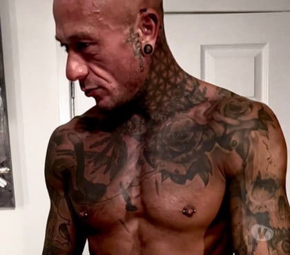 Gay escorts Newcastle City Centre Newcastle upon Tyne - Photos for Inked & Muscled Gay Escort