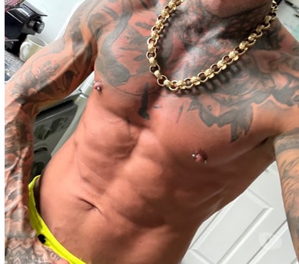 Gay escorts Newcastle City Centre Newcastle upon Tyne - Photos for Gay Escort Newcastle Upon Tyne