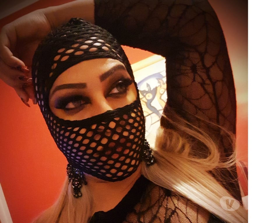 Trans Escorts Buckinghamshire Milton Keynes - Photos for LAURA SHEMAL SEXY, HOT and DOMINATRIX in MILTON KEYNES