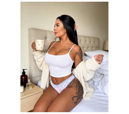 Escorts Hounslow Town Centre Hounslow - Photos for 🔥 Toned Gym Fit Brunette Hounslow 💋