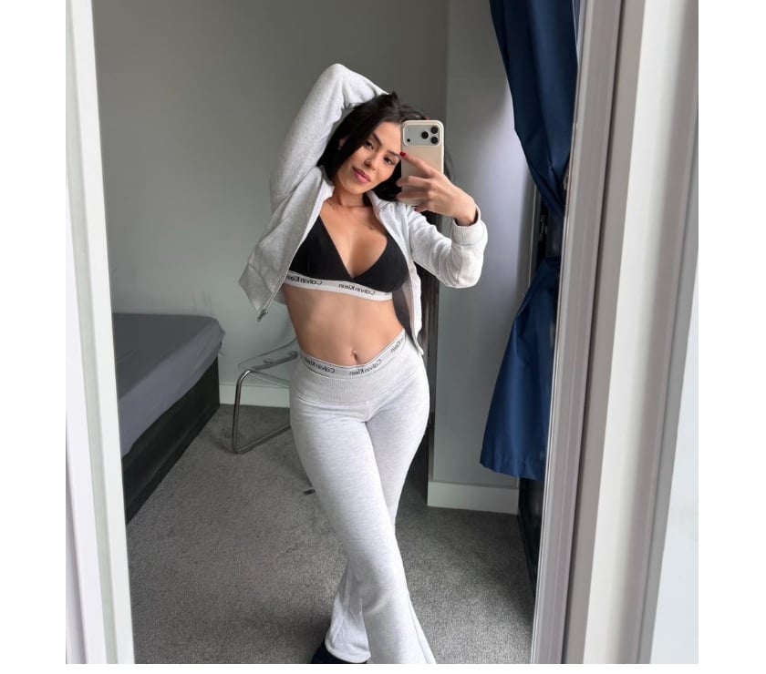 Escorts West London Hillingdon - Photos for Hot Wet Suzie xxx