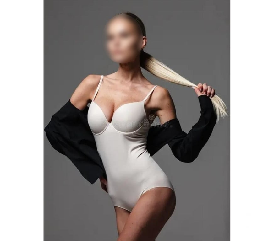 Escorts West London Hillingdon - Photos for Hot Wet Suzie xxx