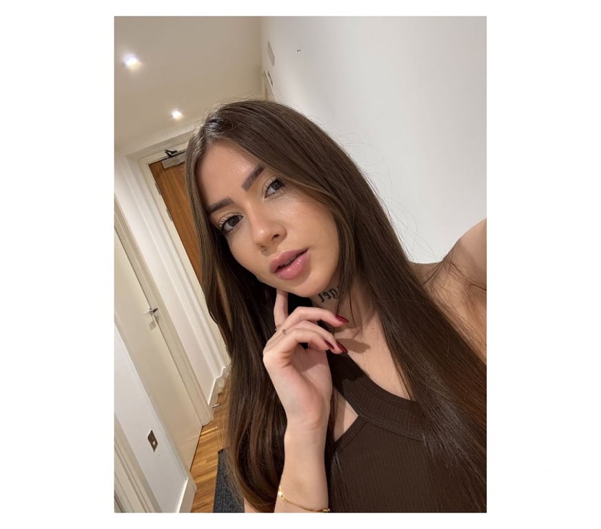 Escorts East London Canary Wharf Station - East London - Photos for 🎀 Breathtaking Beauty – Class, Passion & Discretion