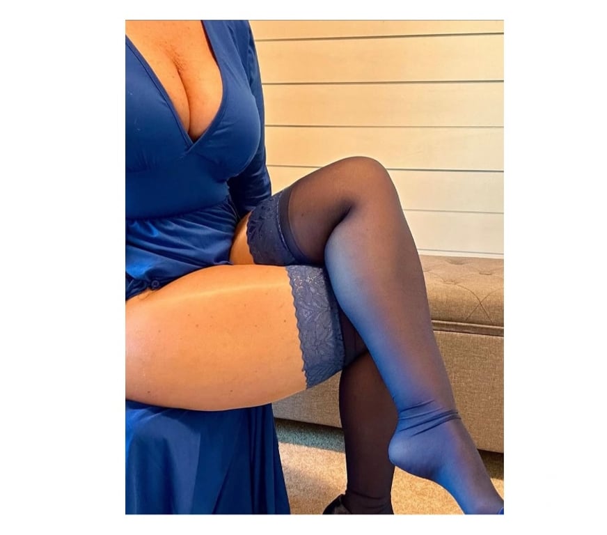 Escorts West London Hounslow - Photos for Party Milf Diva