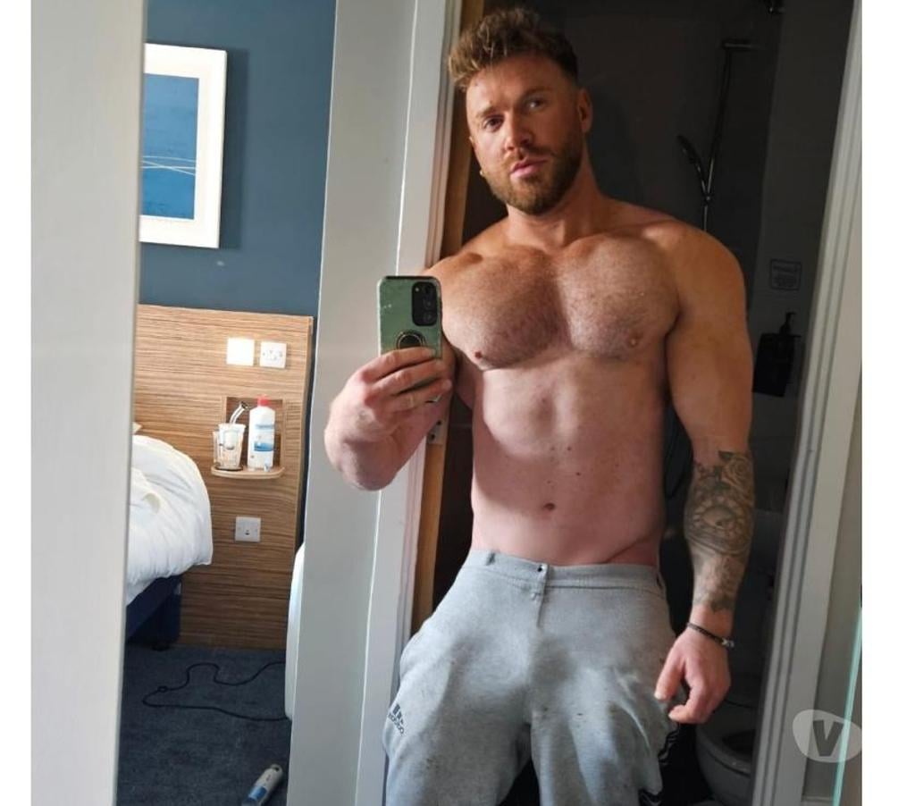  Gay massage Essex Colchester - Photos for Masculine Essex Lad (Bttm) - Available ✅