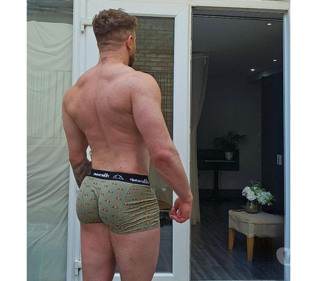  Gay massage Essex Colchester - Photos for Masculine Essex Lad (Bttm) - Available ✅