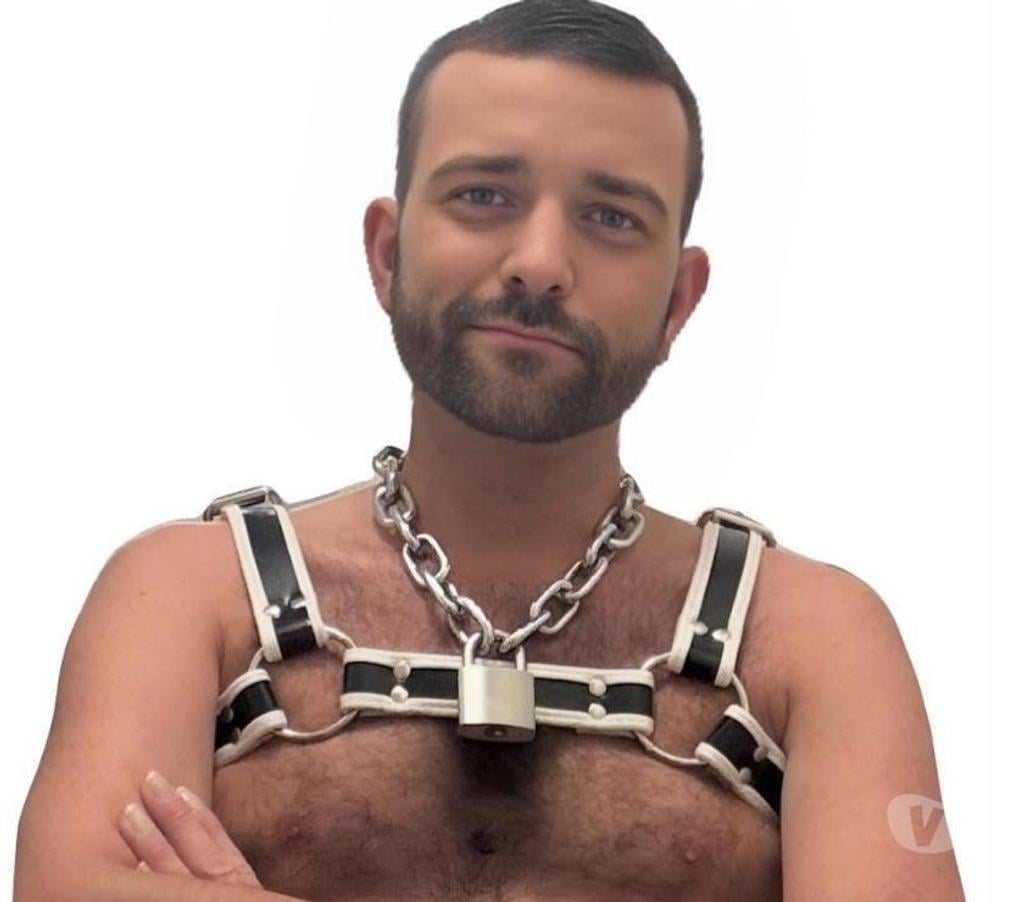  Gay massage Buckinghamshire High Wycombe - Buckinghamshire - Photos for LOOKING FOR YOUR NEXT PLAYMATE 😜 HORNY OPEN MINDED