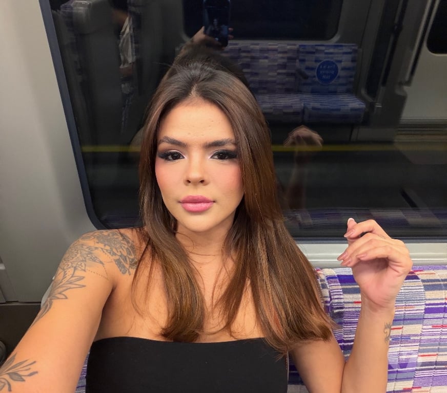 Escorts East London Canary Wharf - DLR Station - East London - Photos for Mel Naughty ❤️‍🔥