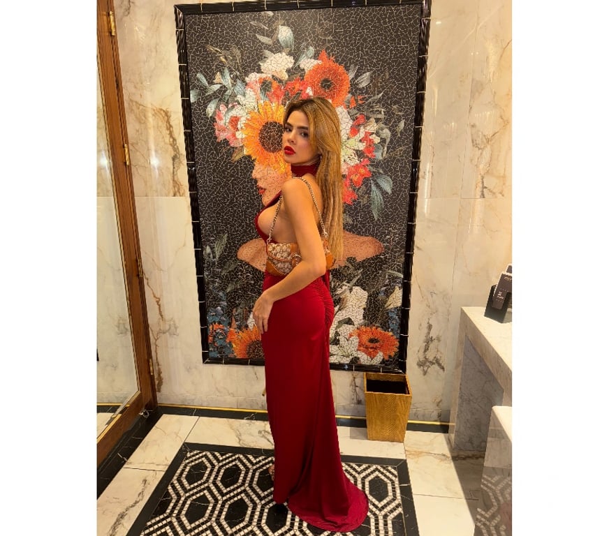 Escorts East London Canary Wharf Station - East London - Photos for Jasmin Naughty ❤️‍🔥