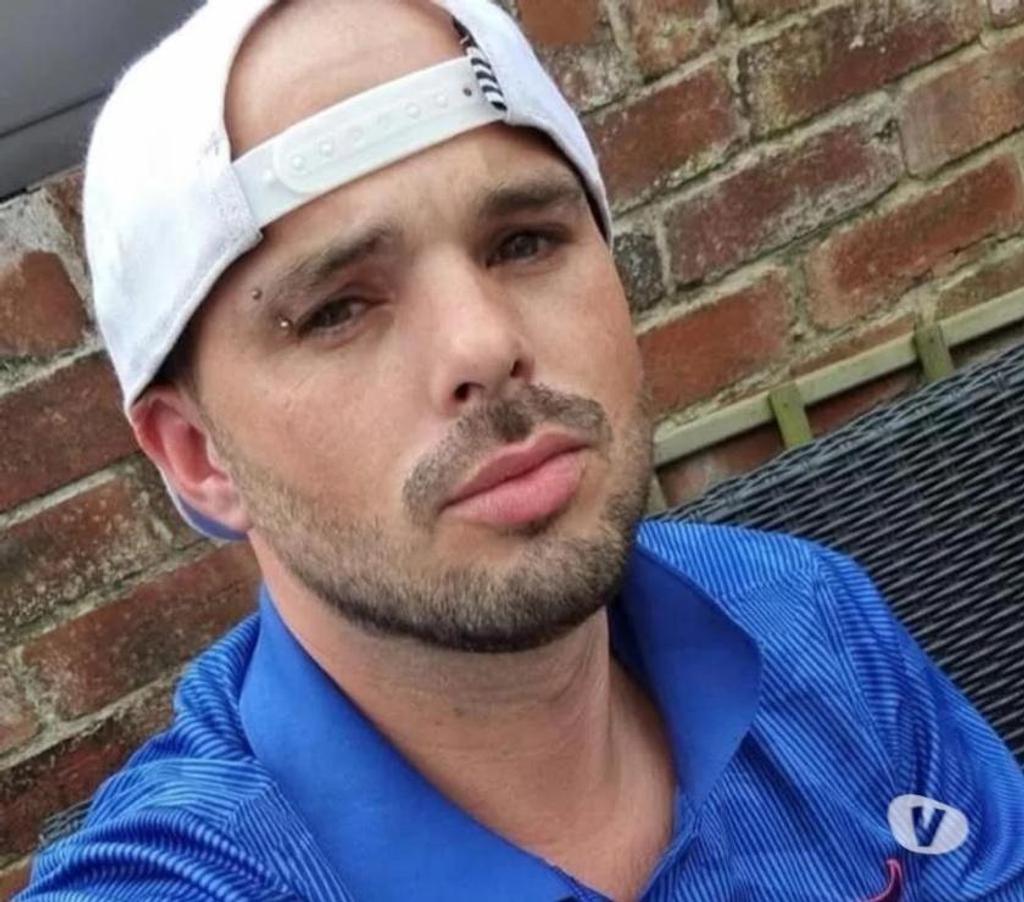  Gay massage South Yorkshire Barnsley - Photos for Bi escort what's app me