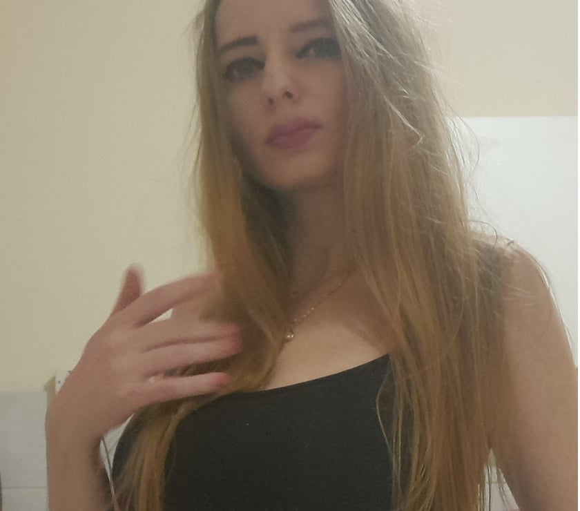 Escorts West Midlands Birmingham - Photos for massages & escort