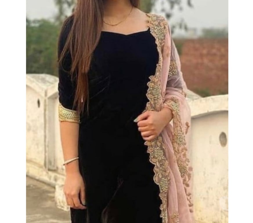 Escorts West London Hounslow - Photos for Indian desi girl