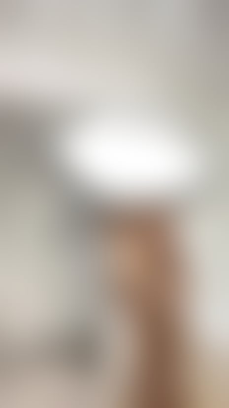 Escorts East London Canary Wharf - DLR Station - East London - 