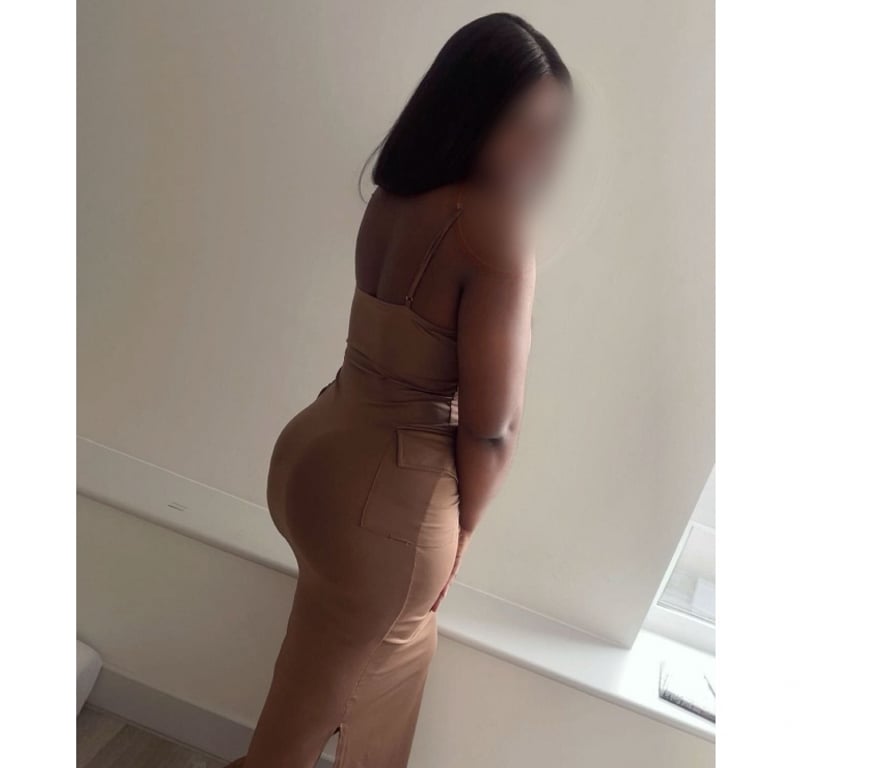Escorts East London Canary Wharf - DLR Station - East London - Photos for New girl in town Courtney