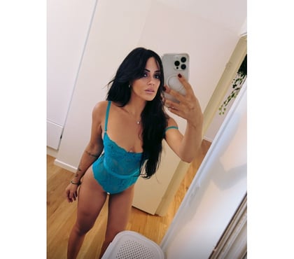 Private Escorts Woking Town Centre Woking - Photos for an experienced, elegant, and beautiful girl