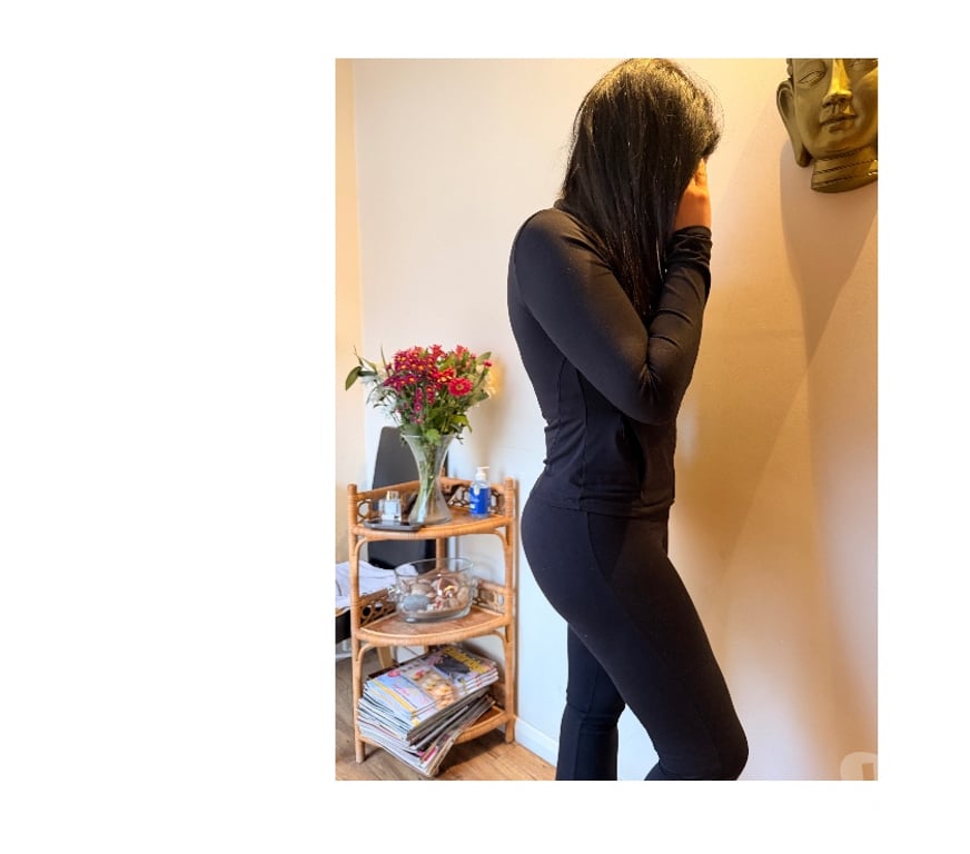 Escorts South West London Mortlake - South West London - Photos for 🌸Mia🌸relaxing massage full body magic service