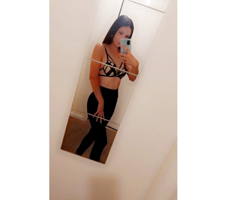 Escorts Gloucestershire Gloucester - Photos for VICHI 🚘 OUTCALL 🚘 SLIM GIRL